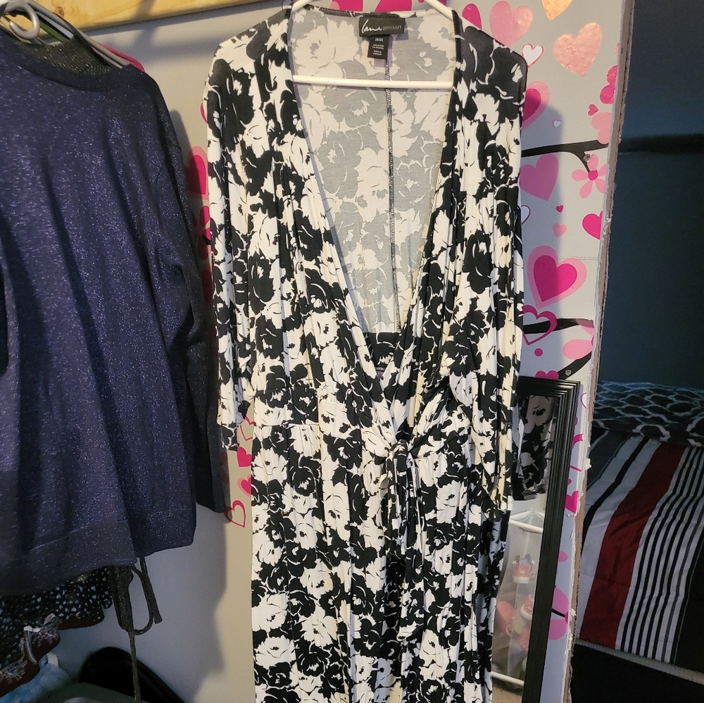 Lane Bryant Black and White Long Sleeve Wrap Dress